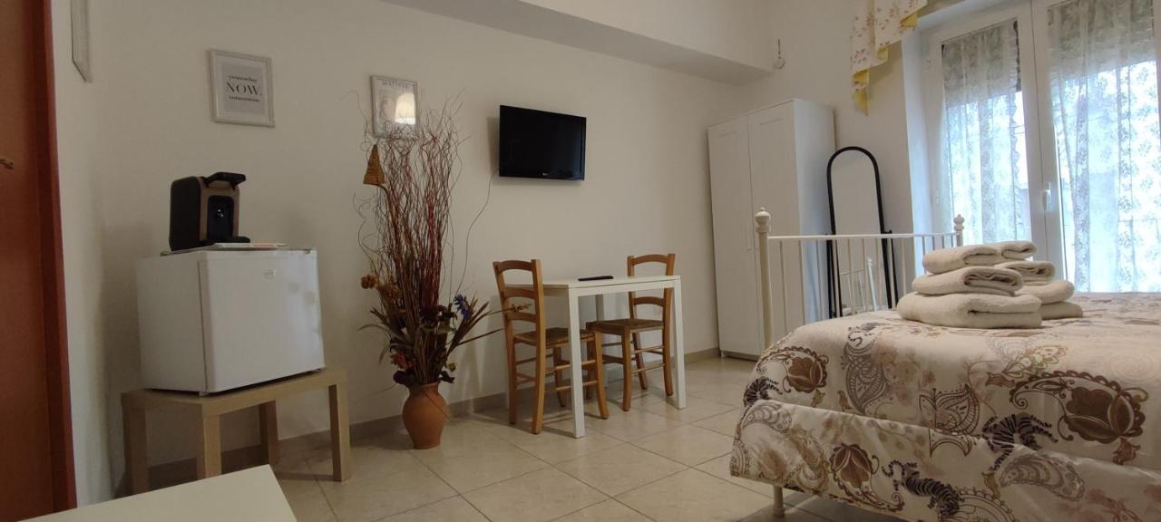 Da Vinci Affittacamere Borgo Таранто Екстериор снимка
